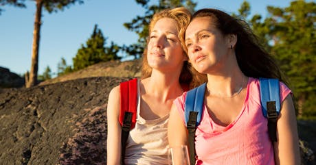 794225152 What to Pack For Summer Hiking