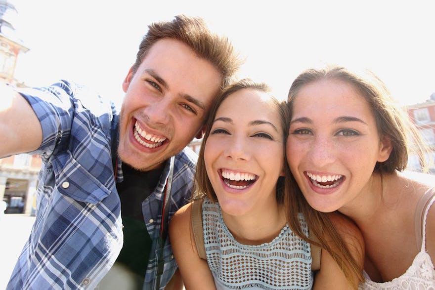 social-life-makes-you-healthy social-life-makes-you-healthy