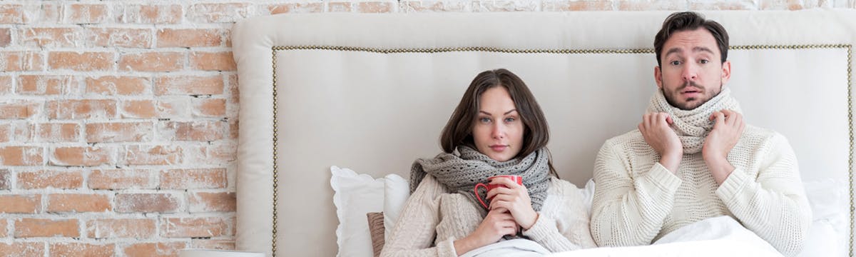 resfrio_gripe_pareja_en_cama_0 resfrio_gripe_pareja_en_cama_0