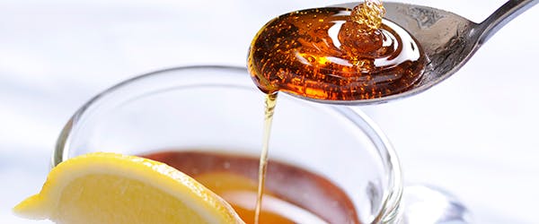 theraflu_best-food-drink-for-a-sore-throat theraflu_best-food-drink-for-a-sore-throat