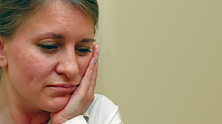 Woman with dental pain
