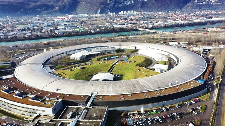 Le synchrotron dans Répare et Protège Réparation en Profondeur
