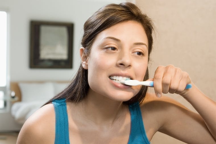 What You Should Know About Whitening Sensitive Teeth ...