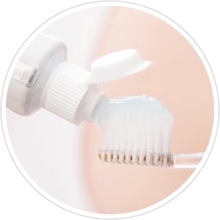 ¿Cómo debería tratar los dientes sensibles? ¿Cómo debería tratar los dientes sensibles?