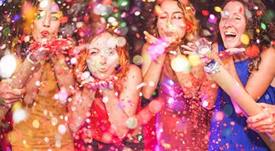 7 New Year’s Eve Looks to Try 7 New Year’s Eve Looks to Try
