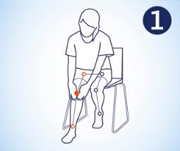 Masaje de rodilla Hacer masaje en la rodilla